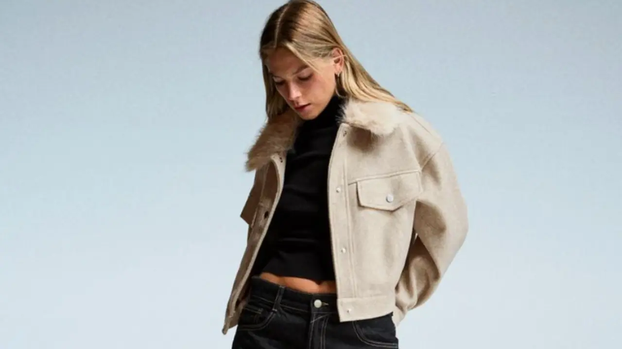 Pantalón lentejuelas, Stradivarius.com.
