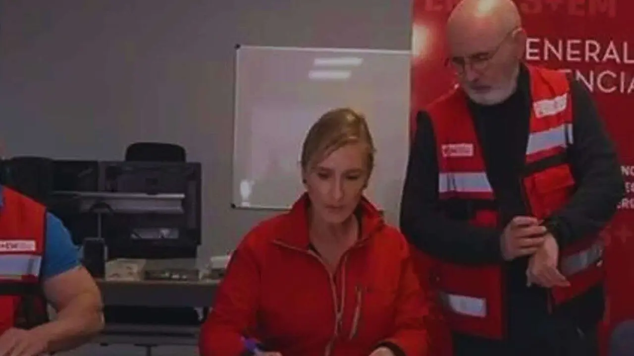 Salom&eacute; Pradas y Jorge Su&aacute;rez, subdirector de Emergencias de la Generalitat. / RR SS.