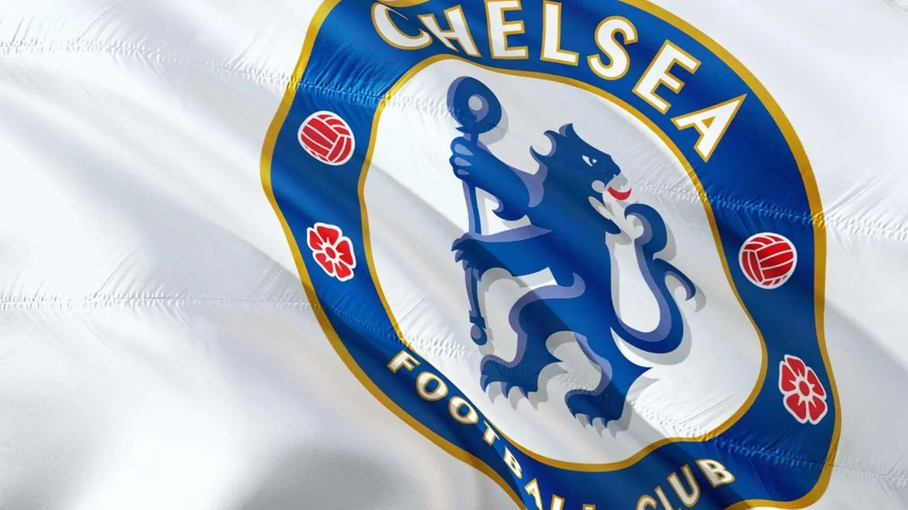 Bandera con el escudo del Chelsea. /  Pixabay