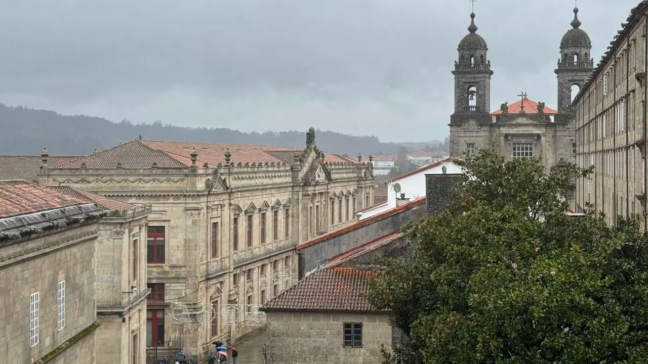 La Facultad de Medicina, a la izquierda. / Mundiario
