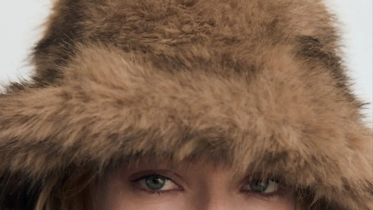 Gorro de pelo, Mango.com.