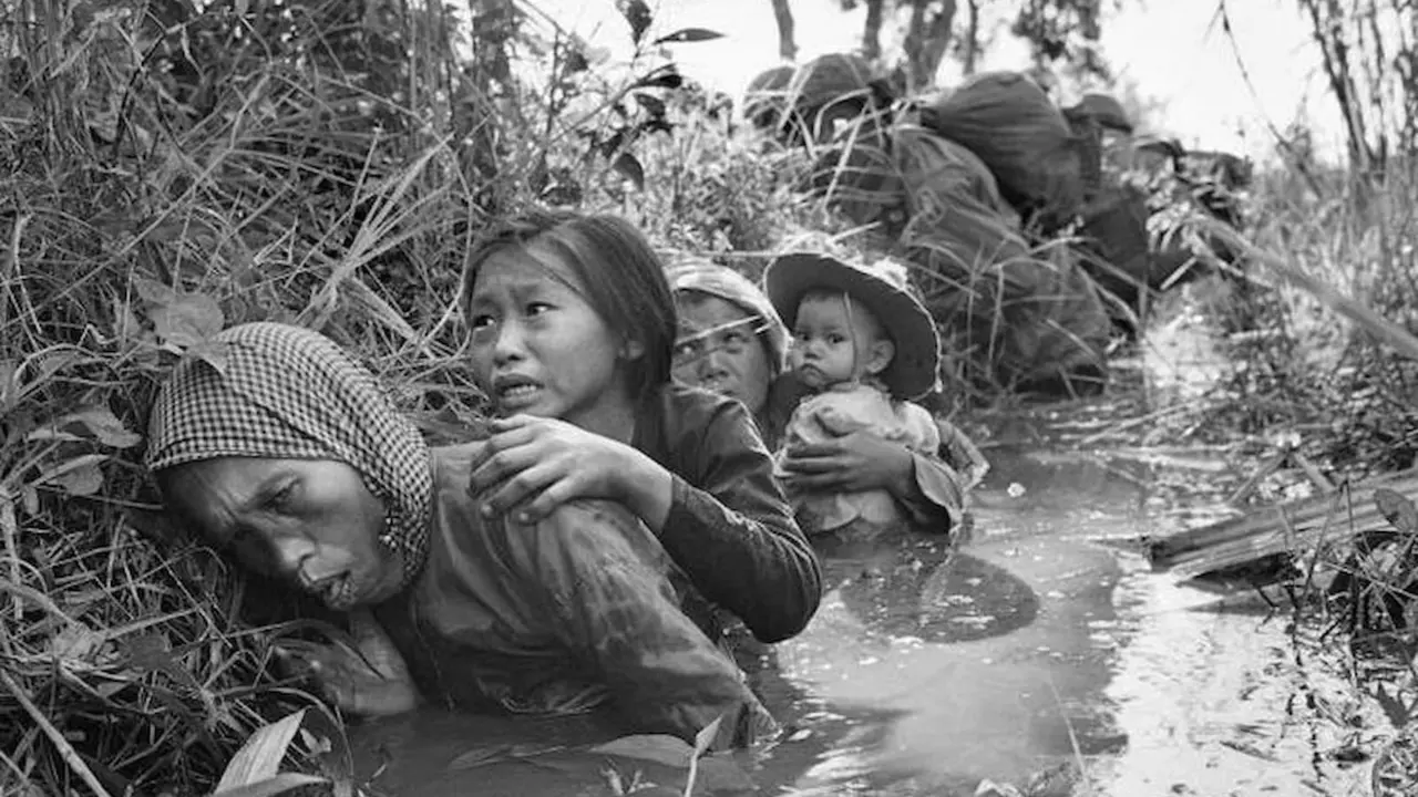 Para los civiles vietnamitas, la destrucci&oacute;n de las infraestructuras sanitarias multiplic&oacute; la incidencia de enfermedades como la malaria y el dengue. / RR SS.