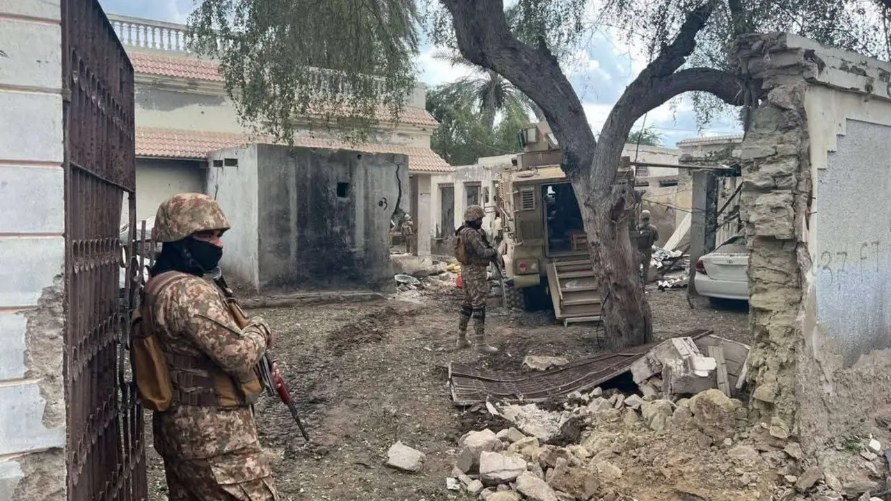 Soldados de Pakist&aacute;n tras frenar una ofeensiva de los insurgentes de Baluchist&aacute;n. / RR.SS