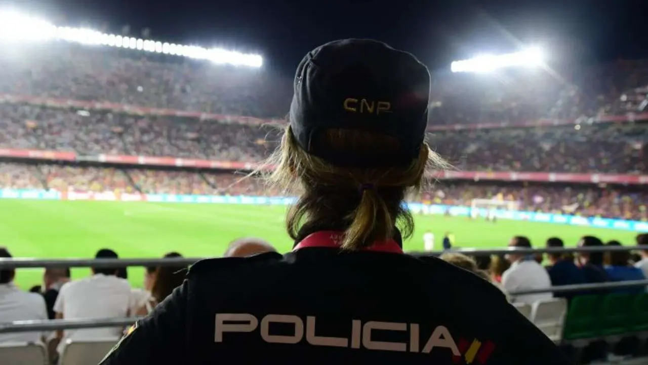 Polic&iacute;a Nacional. / @interiorgob.