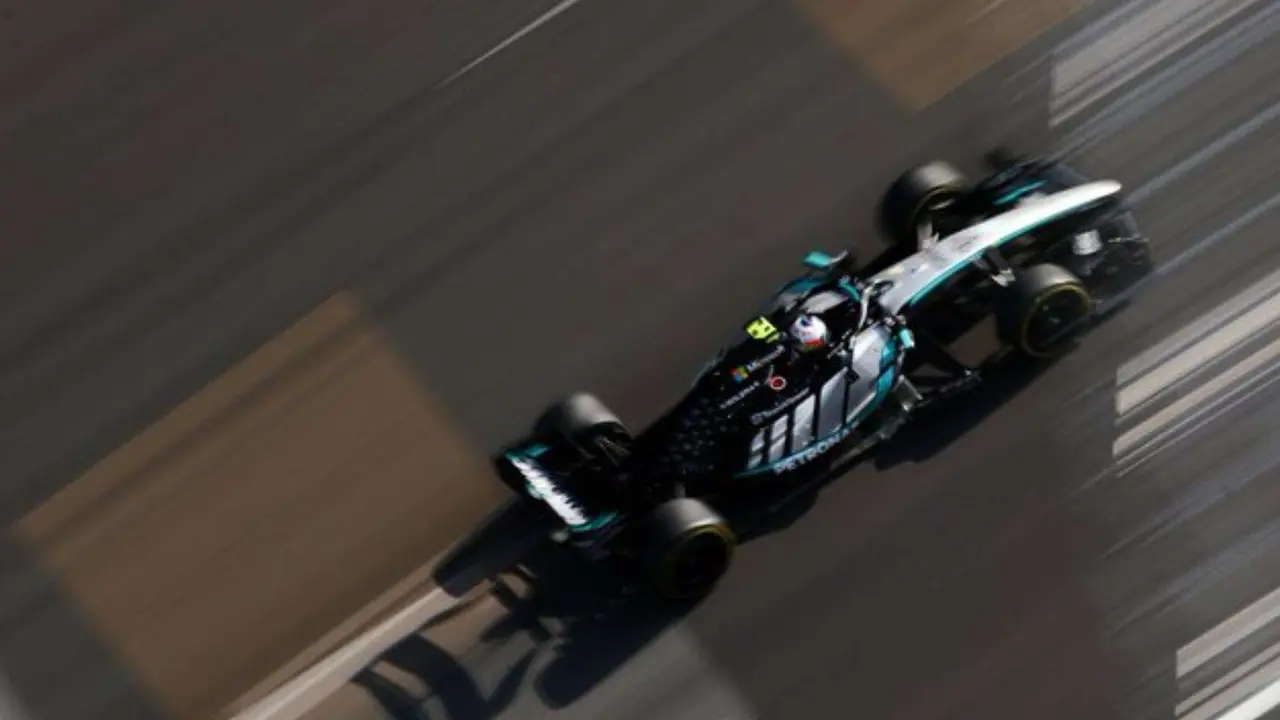 Un coche de la escuder&iacute;a Mercedes @MercedesAMGF1