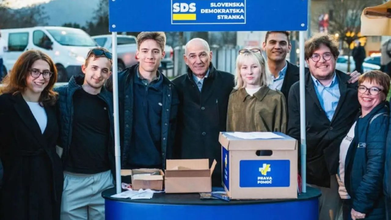 Janez Jan&scaron;a, ex primer ministro de Eslovenia y l&iacute;der del SDS. / RR.SS