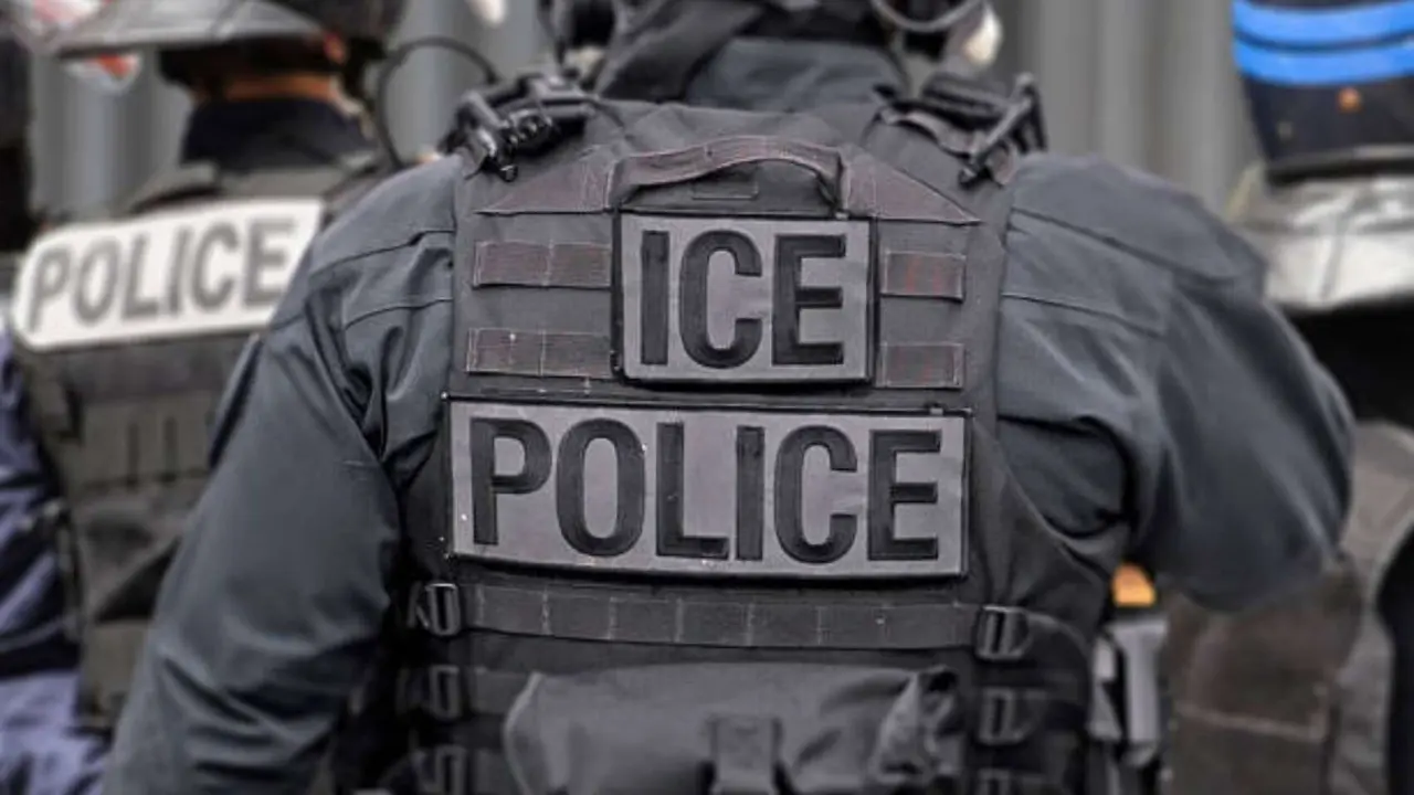 Un agente del ICE. / iStock.