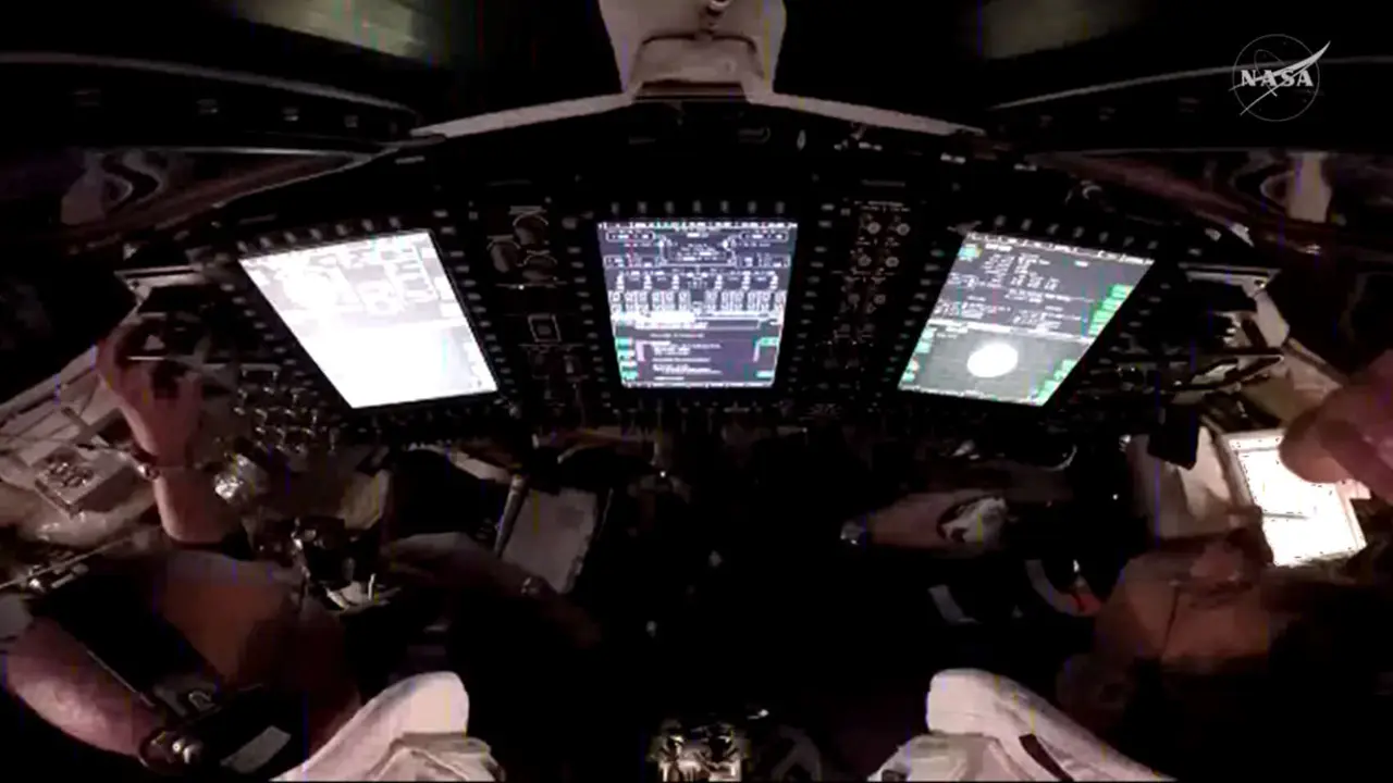 Panel de control de la c&aacute;psula Orion en la misi&oacute;n Artemis II. / NASA