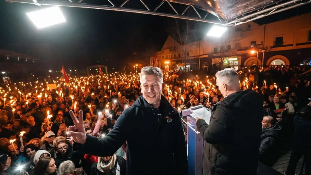 P&eacute;ter Magyar, l&iacute;der de Tisza y candidato en Hungr&iacute;a. / @MagyarPeterMP