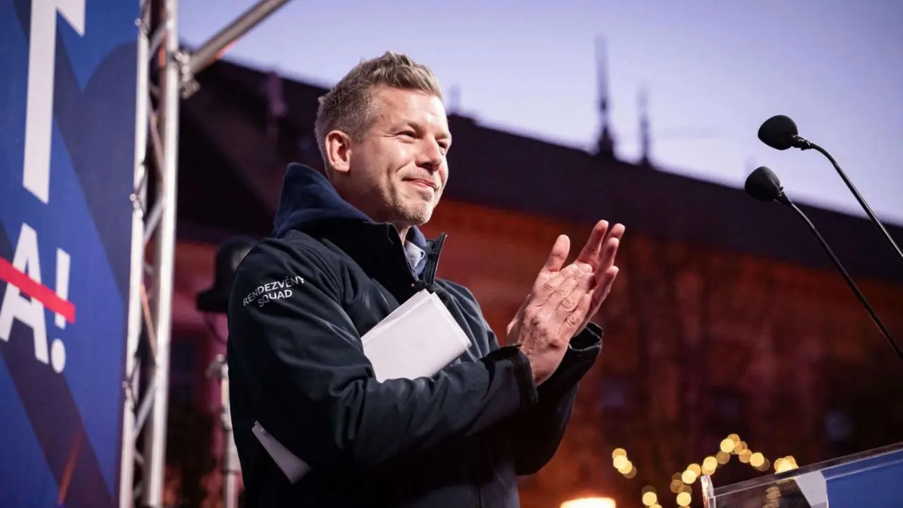 P&eacute;ter Magyar, virtual primer ministro de Hungr&iacute;a. / RR.SS