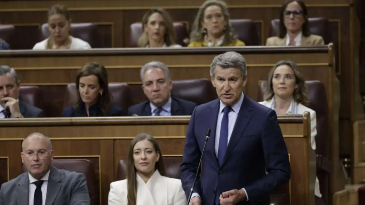 Alberto N&uacute;&ntilde;ez Feij&oacute;o, l&iacute;der del PP y los diputados del Grupo Popular. / Congreso