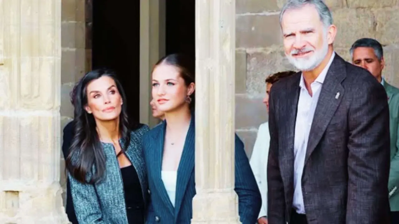 Leonor, princesa de Asturias; junto a los Reyes, Felipe VI y Letizia. / @casareal.es.