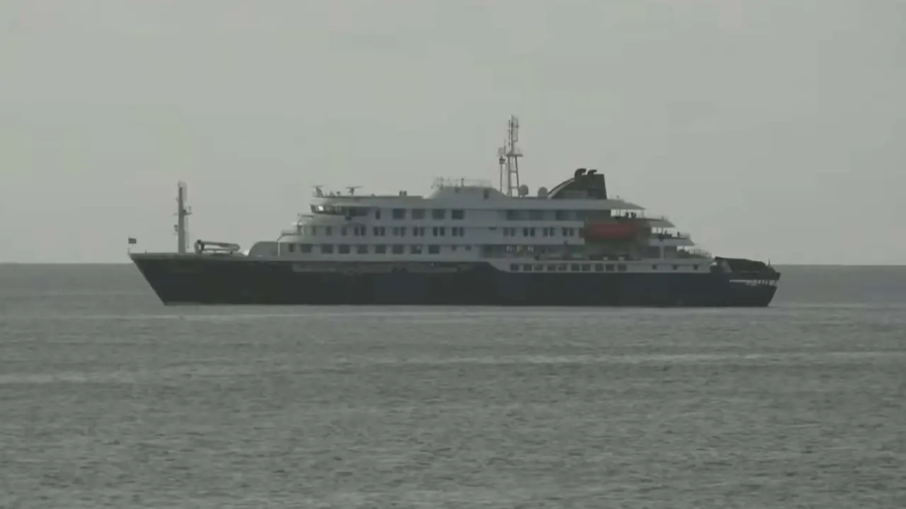 MV Hondius, crucero que detect&oacute; pasajeros con hantravirus. / RR.SS