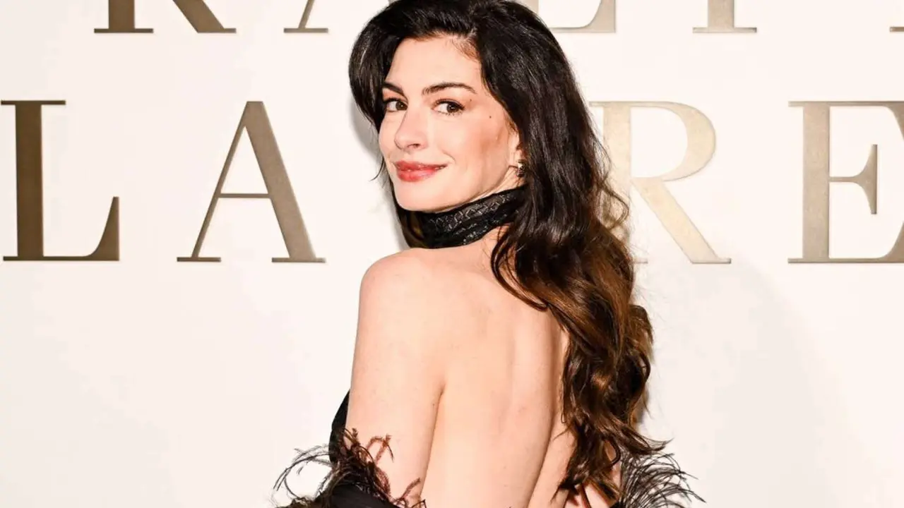 Anne Hathaway / @annehathaway.