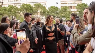 Belinda en la alombra roja de los Premios Platino 2022 / Twitter Belinda