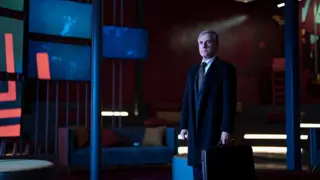 The Consultant tiene 71% de aceptaci&oacute;n en Rotten Tomatoes. / Prime Video