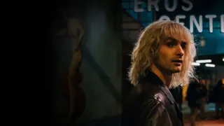 Aaron Hilmer como Klaus, / Prime Video
