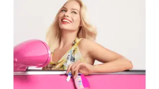Margot Robbie para la edici&oacute;n de verano de Vogue. / Vogue