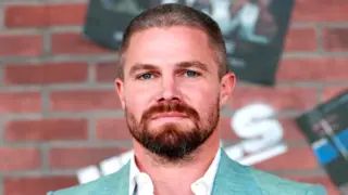 Stephen Amell. / IMDb