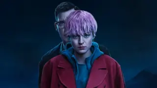 Emma Corrin en Asesinato en el fin del mundo. / Disney Plus