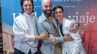 La actriz Elisabet Gelabert, el director Víctor Nores y el actor Christian Checa. / Alberto Ortega