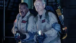 Ernie Hudson y Bill Murray en Cazafantasmas: Imperio helado. / IMDb