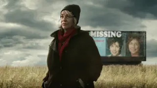 Into the Fire: The Lost Daughter. / Netflix