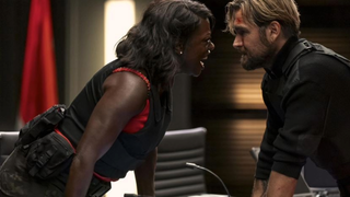 Viola Davis y Antony Starr in G20 (2025) / IMDb