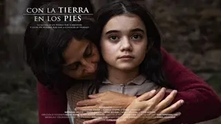 P&oacute;ster de Con la tierra en los pies . / RR SS