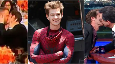 Andrew Garfield besando a Ryan Reynods y Stephen Colbert. / Youtube