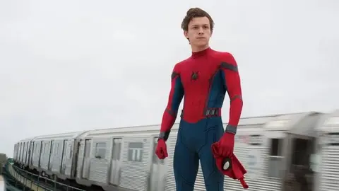 Spiderman interpretado por Tom Holland / Gizmodo