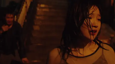 Parasite, pel&iacute;cula. / RRSS.