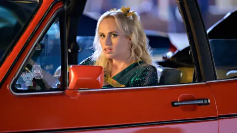 Rebel Wilson en la nueva pel&iacute;cula El a&ntilde;o de mi graduaci&oacute;n / Netflix