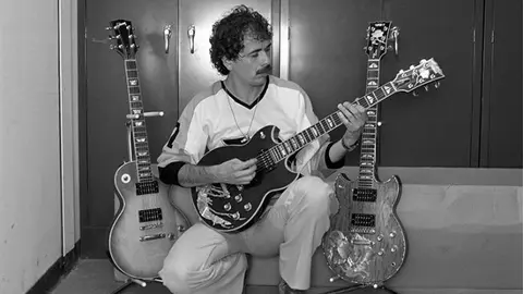 Carlos Santana, guitarrista. / RRSS.