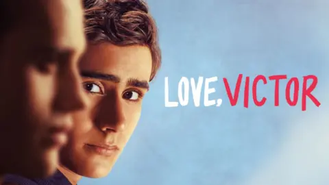 Banner promocional de Love, Victor. / Disney Plus