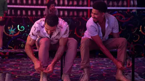 Keiynan Lonsdale protagoniza My fake boyfriend. / Prime Video