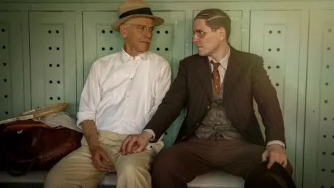 Sverrir Gudnason y Adam P&aring;lsson comparten escenas sensuales y rom&aacute;nticas. / Filmin
