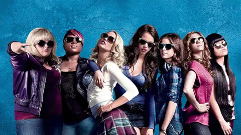 Banner promocional con las Barden Bellas originales. Prime Video