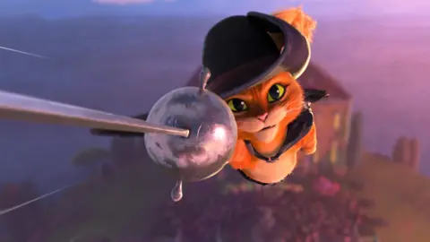 Gato con botas se catapulta a ser el mayor &eacute;xito reciente de DreamWorks / Universal Pictures
