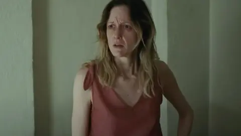 Andrea Riseborough, actriz, en To Leslie. / Productora.