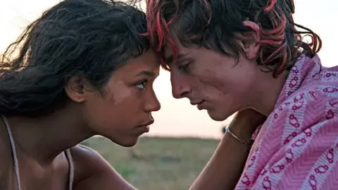 Hasta los Huesos, disponible en Prime Video