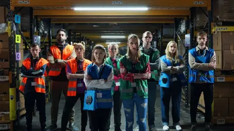 Vida y muerte en un almac&eacute;n disponible en Filmin