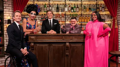 Neil Pattrick Harris y Bianca del Rio en Drag Me To Race