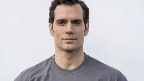 Las escenas m&aacute;s candentes de Henry Cavill