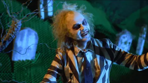 Willem Dafoe y Monica Bellucci se unen a Beetlejuice 2 / IMDb