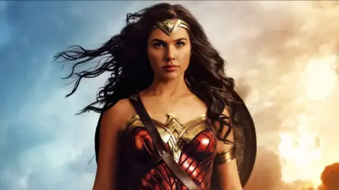 Gal Gadot podr&iacute;a regresar como Wonder Woman. / Warner Bros