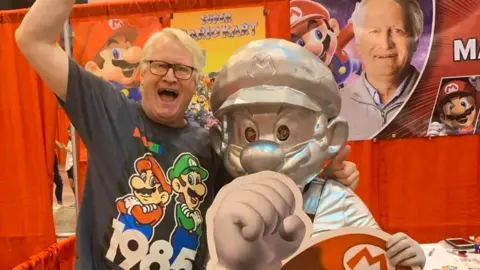Charles Martinet se combertir&aacute; en embajador de Mario. / RRSS