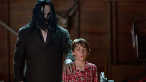 Sinister 2. / RRSS