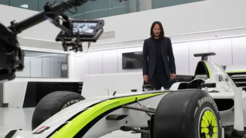 Reeves en Brawn. / Hulu