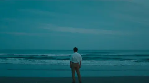 Encounter. / Netflix